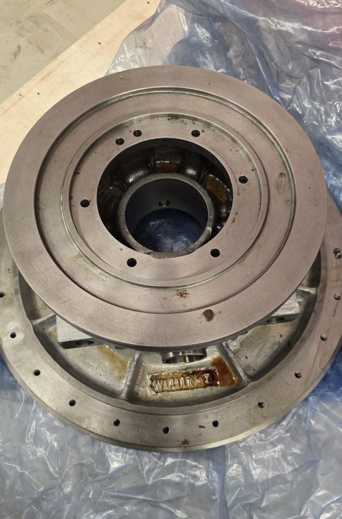 MAN NR24/S bearing housing marine spare part